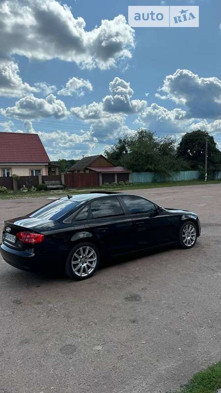 Седан Audi A4 2010 в Києві
