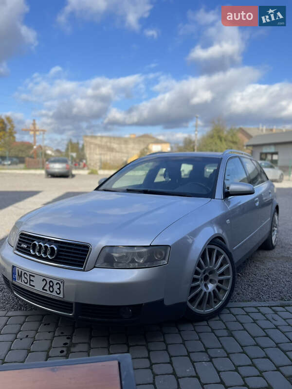 Универсал Audi A4 2003 в Рокитном