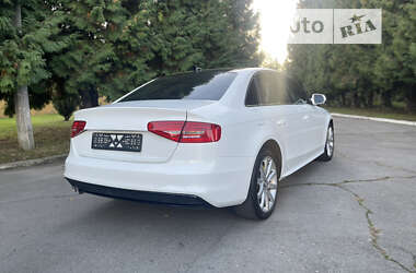 Седан Audi A4 2013 в Рівному