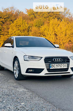 Седан Audi A4 2014 в Львові