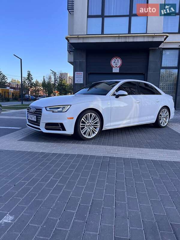 Седан Audi A4 2017 в Львове