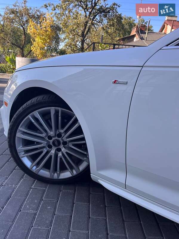 Седан Audi A4 2017 в Львове