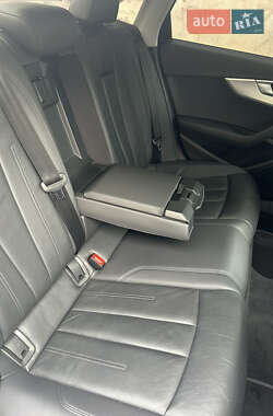 Седан Audi A4 2015 в 