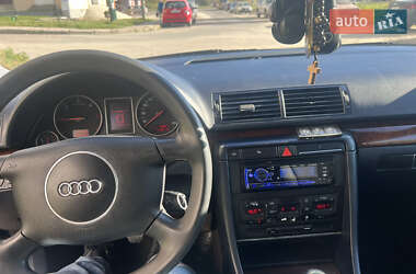 Седан Audi A4 2002 в 