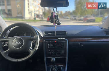 Седан Audi A4 2002 в 