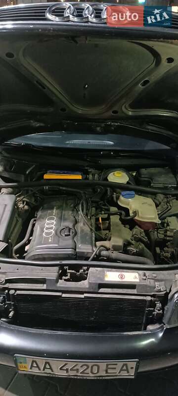 Седан Audi A4 1995 в Киеве