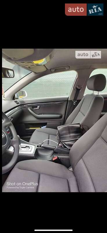 Седан Audi A4 2003 в Виноградовке