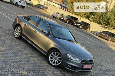 Седан Audi A4 2014 в Луцке