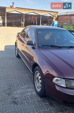 Седан Audi A4 1995 в Ивано-Франковске