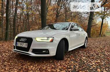 Седан Audi A4 2014 в Болехові