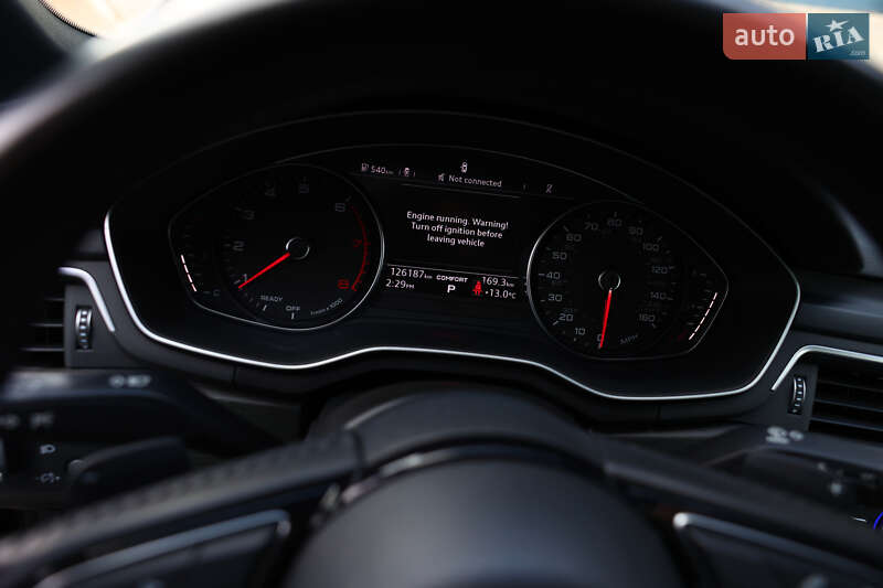 Седан Audi A4 2018 в Луцке