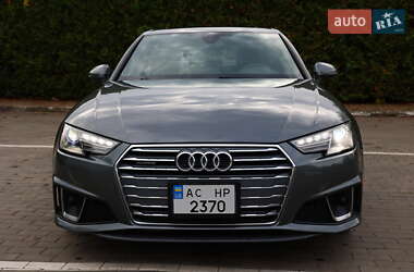Седан Audi A4 2018 в Луцке