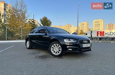 Седан Audi A4 2012 в 