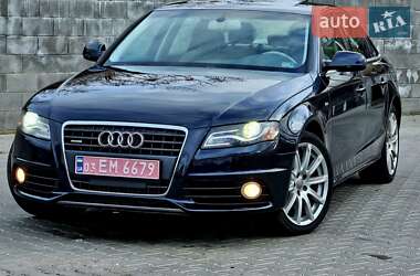 Седан Audi A4 2012 в Ровно