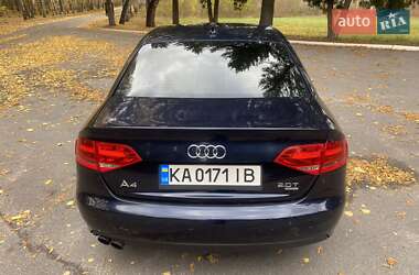 Седан Audi A4 2010 в Березане