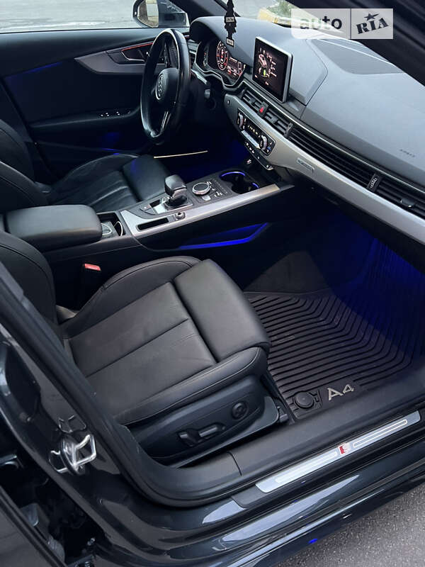 Седан Audi A4 2016 в Одесі