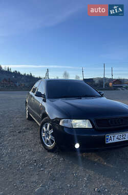 Седан Audi A4 1995 в Ворохте