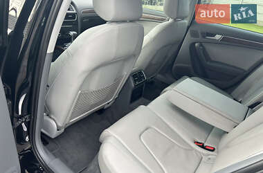 Седан Audi A4 2014 в Рівному