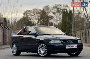 Седан Audi A4 1995 в Хмельницком