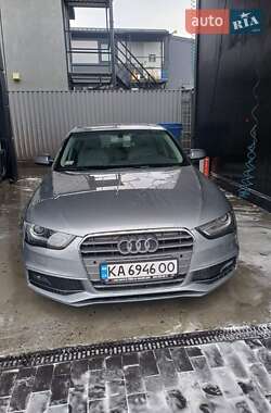 Седан Audi A4 2014 в Львові