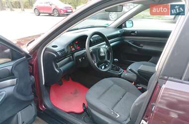 Седан Audi A4 1997 в 