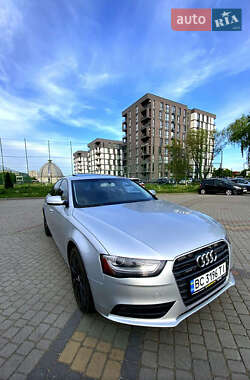 Седан Audi A4 2012 в Львові