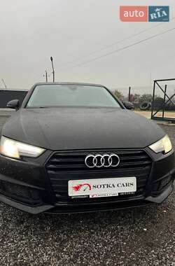 Седан Audi A4 2019 в 