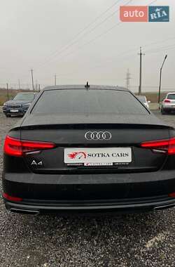 Седан Audi A4 2019 в 