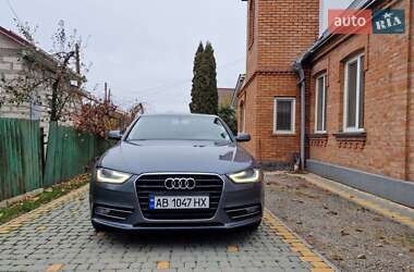 Седан Audi A4 2012 в Вінниці