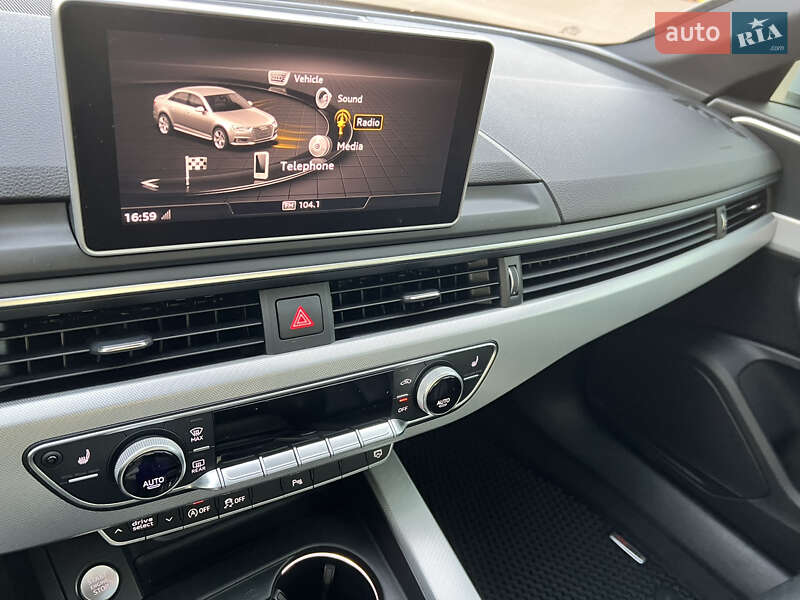 Седан Audi A4 2016 в Николаеве
