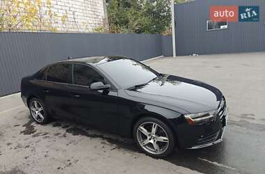 Седан Audi A4 2013 в Дніпрі