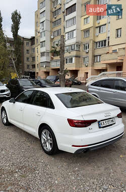 Седан Audi A4 2017 в Києві