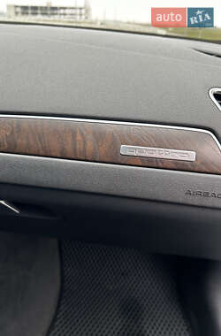 Седан Audi A4 2013 в 