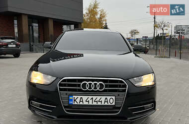 Седан Audi A4 2012 в Києві