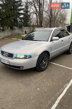 Седан Audi A4 1996 в Городку