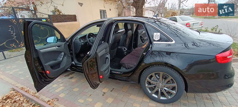 Седан Audi A4 2014 в Березівці