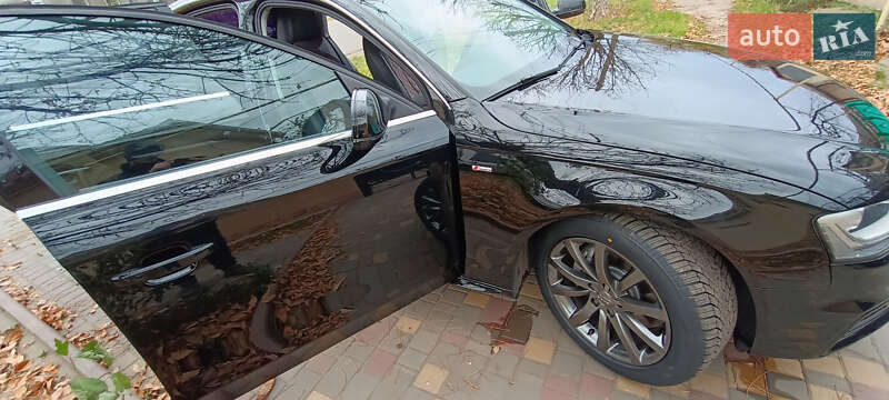 Седан Audi A4 2014 в Березівці