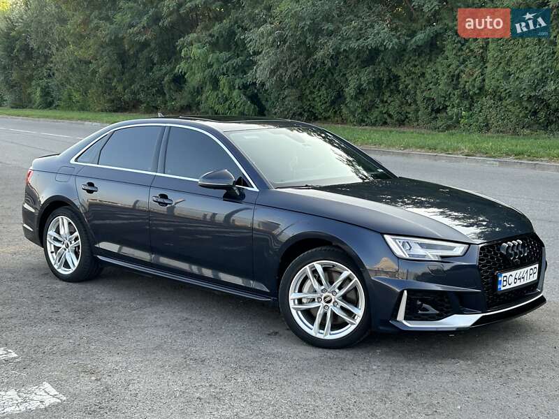 Седан Audi A4 2016 в Львові