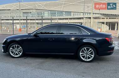 Седан Audi A4 2016 в 