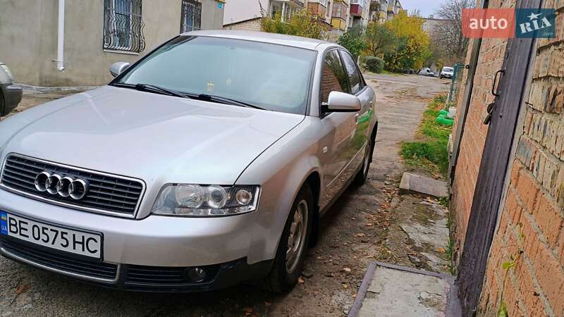 Седан Audi A4 2002 в Первомайске