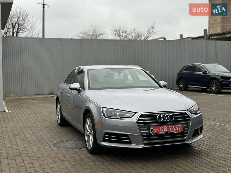 Седан Audi A4 2016 в Ровно