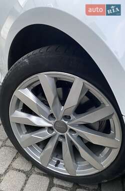 Седан Audi A4 2017 в 