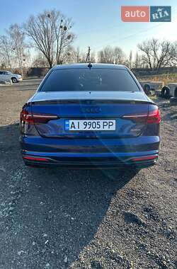 Седан Audi A4 2020 в 