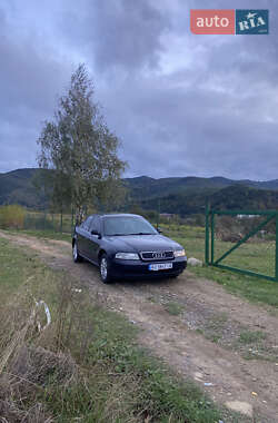 Седан Audi A4 1996 в Сваляві