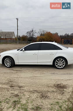 Седан Audi A4 2014 в 