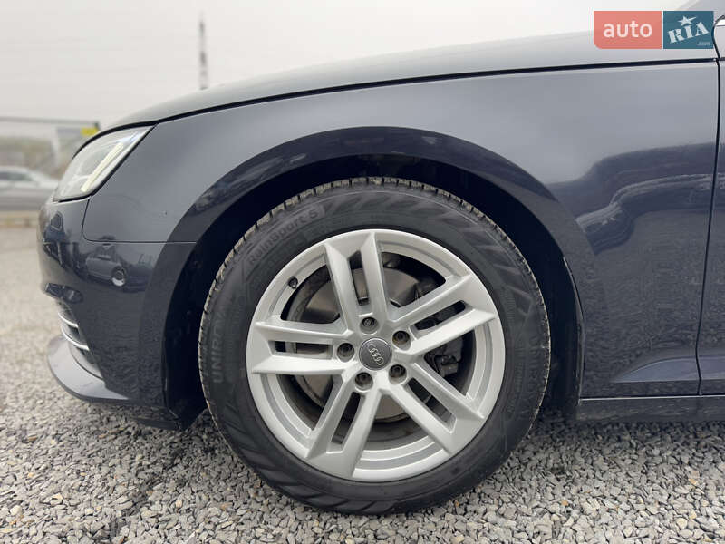Универсал Audi A4 2019 в Мукачево