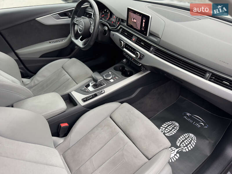 Универсал Audi A4 2019 в Мукачево