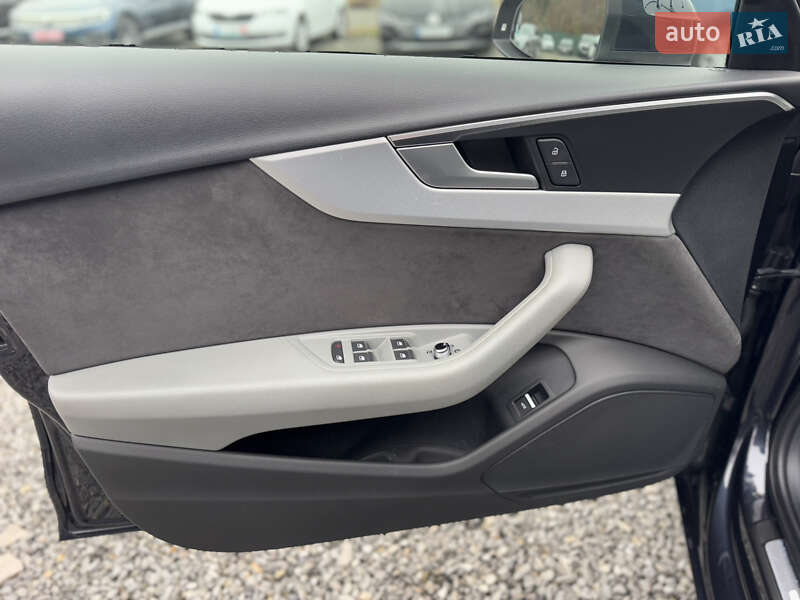 Универсал Audi A4 2019 в Мукачево