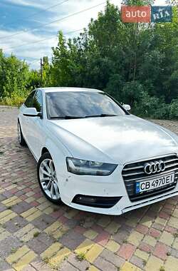 Седан Audi A4 2012 в Прилуках