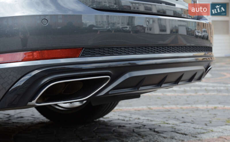 Универсал Audi A4 2019 в Львове